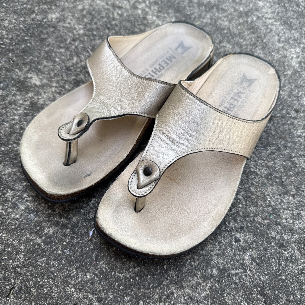 Mephisto Acacia Sandals Womens Sz 5 (EU 36) Comfort Slip On Thong Gold Leather